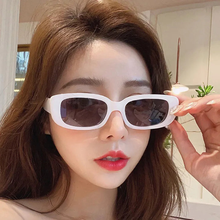 Fashion Retro Small Square Frame Sunglasses Women Summer Vintage Punk Rectangle Black Sun Glasses Eyewear Sun Shade Glasses